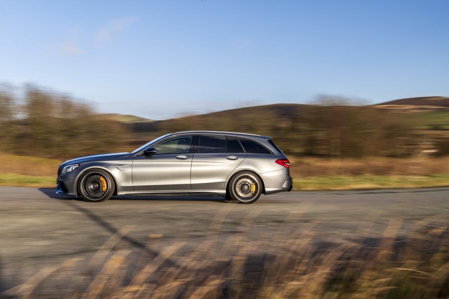  Mercedes-AMG C63 S Estate (S205) 2018 года  (UK) (фото 30 из 36)